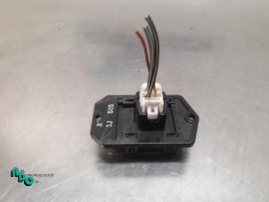 Used Heater resistor Suzuki SX4 (EY/GY) 1.6 DDiS Price € 20,00 Margin scheme offered by Autodemontagebedrijf Otte