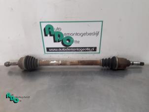 Used Front drive shaft, right Peugeot 207/207+ (WA/WC/WM) 1.4 16V VTi Price € 30,00 Margin scheme offered by Autodemontagebedrijf Otte
