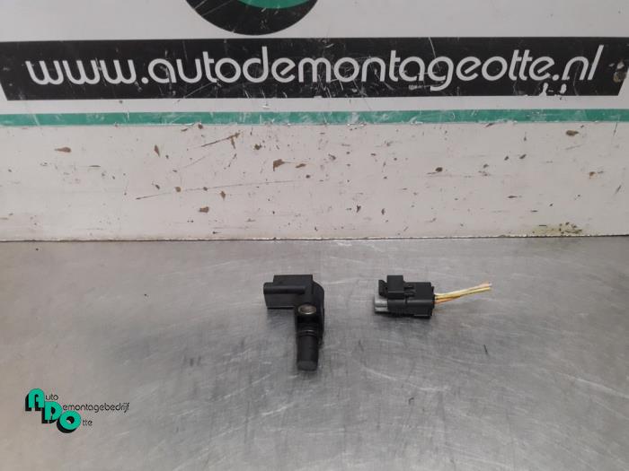Begagnade Kamaxelsensor Peugeot 207/207+ (WA/WC/WM) 1.4 16V VTi Pris € 10,00 Marginaltabell erbjuds av Autodemontagebedrijf Otte