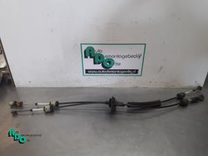 Used Gearbox shift cable Nissan Interstar (X70) 2.5 dCi 16V Price € 50,00 Margin scheme offered by Autodemontagebedrijf Otte