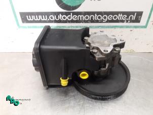 Used Power steering pump BMW 3 serie (E46/4) 320d 16V Price € 25,00 Margin scheme offered by Autodemontagebedrijf Otte