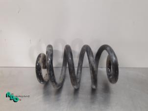 Used Rear coil spring Opel Movano (4A1; 4A2; 4B2; 4B3; 4C2; 4C3) 2.5 CDTI 16V DPF Price € 20,00 Margin scheme offered by Autodemontagebedrijf Otte