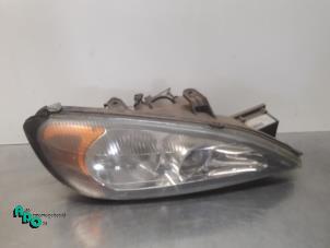 Used Headlight, right Nissan Primera (P11) 2.0 16V Price € 25,00 Margin scheme offered by Autodemontagebedrijf Otte