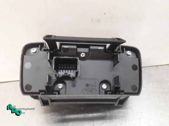 Light switch from a Ford Fiesta 6 (JA8) 1.25 16V 2009