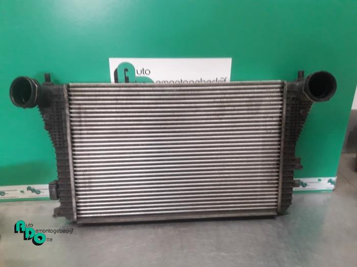 Usados Intercooler Volkswagen Jetta III (1K2) 1.9 TDI Precio € 40,00 Norma de margen ofrecido por Autodemontagebedrijf Otte