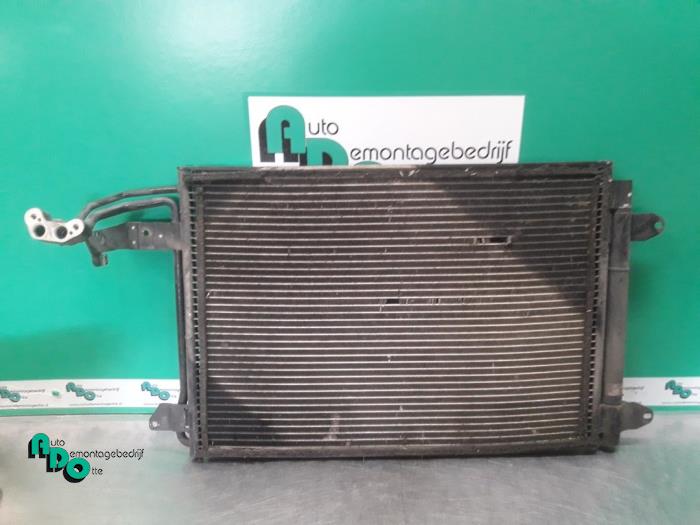Usagé Condenseur de climatisation Volkswagen Jetta III (1K2) 1.9 TDI Prix € 30,00 Règlement à la marge proposé par Autodemontagebedrijf Otte