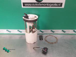 Usados Bomba eléctrica de combustible Volkswagen Fox (5Z) 1.2 Precio € 25,00 Norma de margen ofrecido por Autodemontagebedrijf Otte