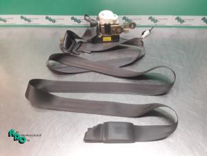 Used Front seatbelt, right Renault Clio III (BR/CR) 1.4 16V Price € 25,00 Margin scheme offered by Autodemontagebedrijf Otte