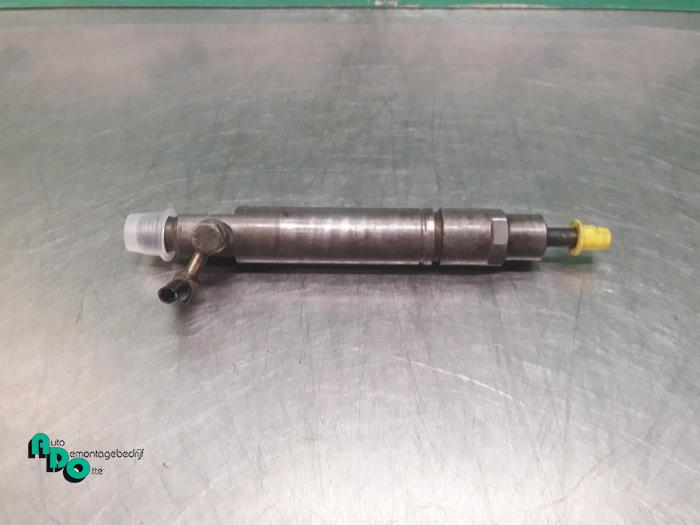 Usagé Injecteurs Iveco New Daily I/II 49.12 V Prix € 50,00 Règlement à la marge proposé par Autodemontagebedrijf Otte