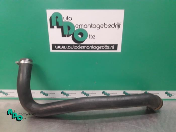 Gebrauchte Intercooler Schlauch Nissan Interstar (X70) 2.5 dCi 16V Preis € 20,00 Margenregelung angeboten von Autodemontagebedrijf Otte