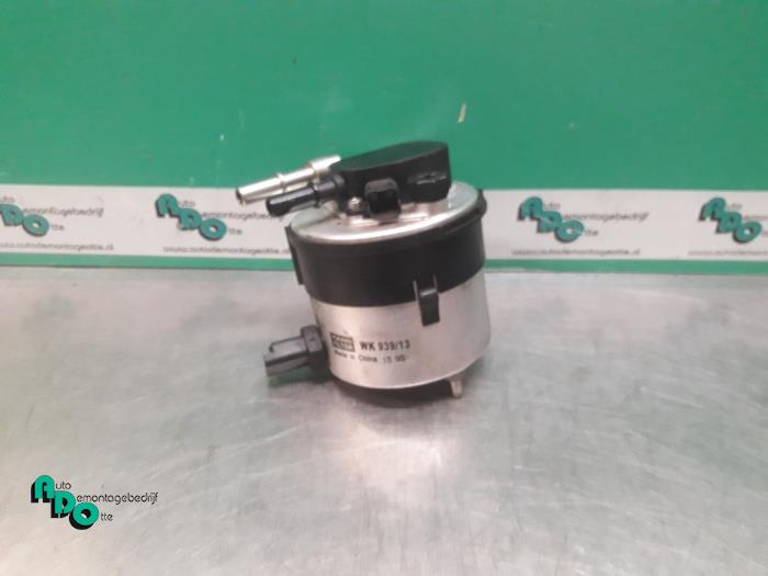 Fuel filter housing from a Ford Focus 2 1.6 TDCi 16V 90 2006