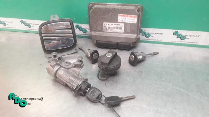 Gebrauchte Zündschloss + Steuergerät Seat Ibiza III (6L1) 1.2 12V Preis € 60,00 Margenregelung angeboten von Autodemontagebedrijf Otte