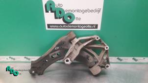 Usagé Bras de suspension avant gauche Volkswagen Polo IV (9N1/2/3) 1.9 TDI 100 Prix € 30,00 Règlement à la marge proposé par Autodemontagebedrijf Otte