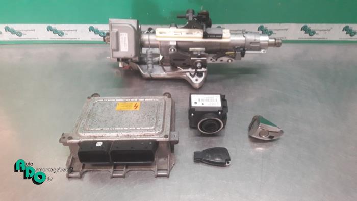 Used Ignition lock + computer Mercedes A (W169) 1.5 A-150 5-Drs. Price € 150,00 Margin scheme offered by Autodemontagebedrijf Otte