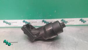 Used Oil filter housing Mercedes A (W169) 1.5 A-150 5-Drs. Price € 20,00 Margin scheme offered by Autodemontagebedrijf Otte