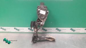 Used Throttle pedal position sensor Peugeot Expert (G9) 1.6 HDi 90 Price € 30,25 Inclusive VAT offered by Autodemontagebedrijf Otte