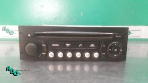Used Radio CD player Peugeot Expert (G9) 1.6 HDi 90 Price € 30,25 Inclusive VAT offered by Autodemontagebedrijf Otte