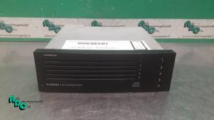 Used CD changer Peugeot Expert (G9) 1.6 HDi 90 Price € 151,25 Inclusive VAT offered by Autodemontagebedrijf Otte