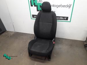 Used Seat, right Kia Picanto (TA) 1.0 12V Price € 75,00 Margin scheme offered by Autodemontagebedrijf Otte