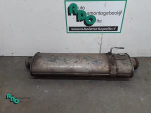 Used Exhaust middle silencer Opel Movano (4A1; 4A2; 4B2; 4B3; 4C2; 4C3) 2.5 DTI Price € 40,00 Margin scheme offered by Autodemontagebedrijf Otte