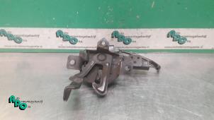 Used Bonnet lock mechanism Kia Picanto (TA) 1.0 12V Price € 20,00 Margin scheme offered by Autodemontagebedrijf Otte