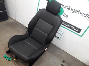 Gebrauchte Sitz rechts Peugeot 207 CC (WB) 1.6 16V Preis € 50,00 Margenregelung angeboten von Autodemontagebedrijf Otte