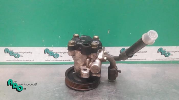 Usagé Pompe de direction Hyundai Accent 1.3i 12V Prix € 35,00 Règlement à la marge proposé par Autodemontagebedrijf Otte