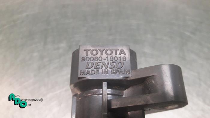 Ignition coil from a Toyota Aygo (B10) 1.0 12V VVT-i 2009