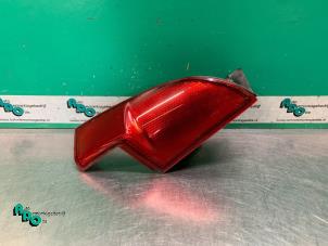 Used Tailgate reflector, left Mercedes Vito (639.6) 2.2 111 CDI 16V Price € 15,00 Margin scheme offered by Autodemontagebedrijf Otte