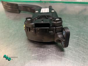 Gaspedalposition Sensor van een Renault Twingo II (CN) 1.5 dCi 90 FAP 2011