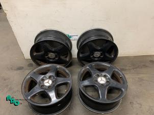 Used Set of wheels Mercedes C Combi (S203) 2.2 C-220 CDI 16V Price € 100,00 Margin scheme offered by Autodemontagebedrijf Otte