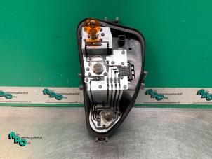 Used PCB, left taillight Renault Clio III (BR/CR) 1.5 dCi FAP Price € 15,00 Margin scheme offered by Autodemontagebedrijf Otte