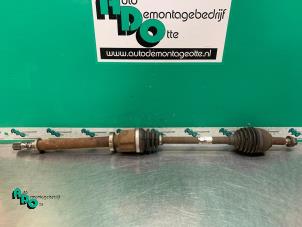 Used Front drive shaft, right Renault Clio III (BR/CR) 1.5 dCi FAP Price € 25,00 Margin scheme offered by Autodemontagebedrijf Otte