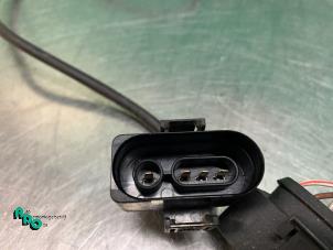 Lambda probe from a Volkswagen Golf III Cabrio Restyling (1E7) 2.0 2000