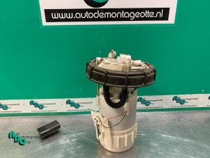 Usagé Pompe d'injection Renault Megane II CC (EM) 1.6 16V Prix € 25,00 Règlement à la marge proposé par Autodemontagebedrijf Otte