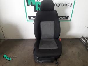 Used Seat, right Volkswagen Polo V (6R) 1.2 TDI 12V BlueMotion Price € 50,00 Margin scheme offered by Autodemontagebedrijf Otte