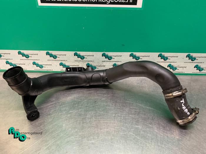 Gebrauchte Intercooler Rohr Volkswagen Polo V (6R) 1.2 TDI 12V BlueMotion Preis € 40,00 Margenregelung angeboten von Autodemontagebedrijf Otte