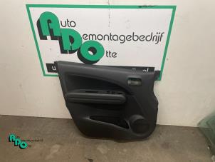 Używane Tapicerka drzwi lewych przednich wersja 4-drzwiowa Opel Agila (B) 1.2 16V Cena € 50,00 Procedura marży oferowane przez Autodemontagebedrijf Otte