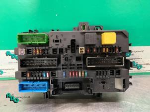 Used Fuse box Opel Astra H (L48) 1.6 16V Twinport Price € 30,00 Margin scheme offered by Autodemontagebedrijf Otte