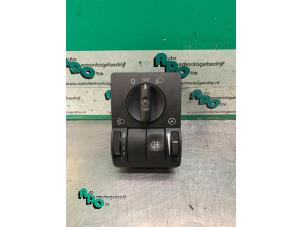 Used Light switch Opel Corsa C (F08/68) 1.4 16V Twin Port Price on request offered by Autodemontagebedrijf Otte