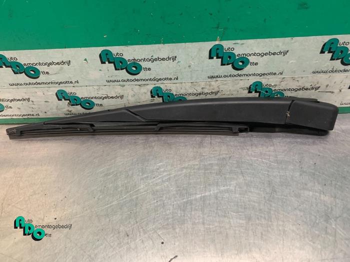 Rear wiper arm Opel Astra H SW 1.6 16V Twinport 33493 BOSCH