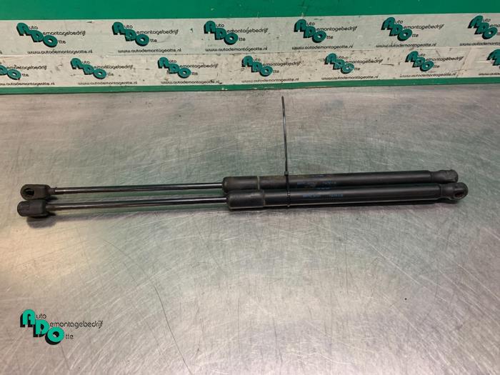 Tailgate Boot Gas Struts for Toyota Corolla Hatchback 2002-2007 x 1 pair