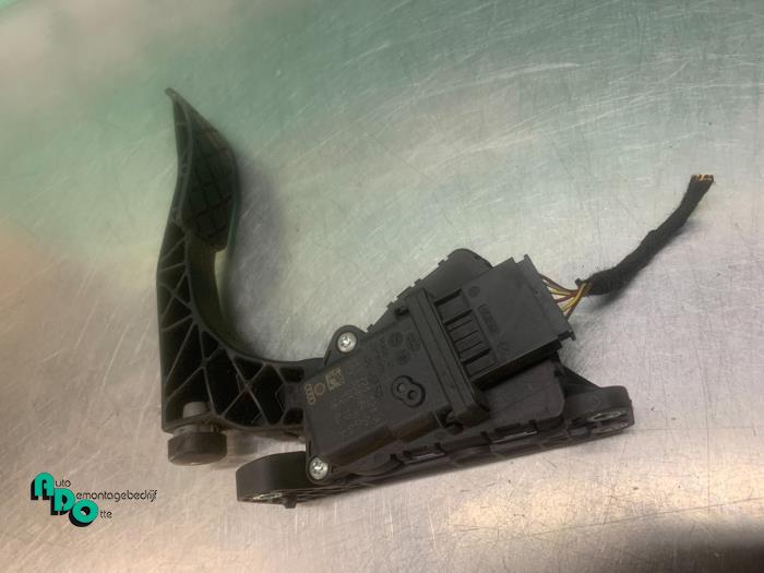 Begagnade Gaspedalsensor Audi A6 (C6) 2.4 V6 24V Pris € 25,00 Marginaltabell erbjuds av Autodemontagebedrijf Otte