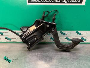 Used Clutch pedal Mercedes Sprinter 3,5t (906.63) 313 CDI 16V Price € 36,30 Inclusive VAT offered by Autodemontagebedrijf Otte