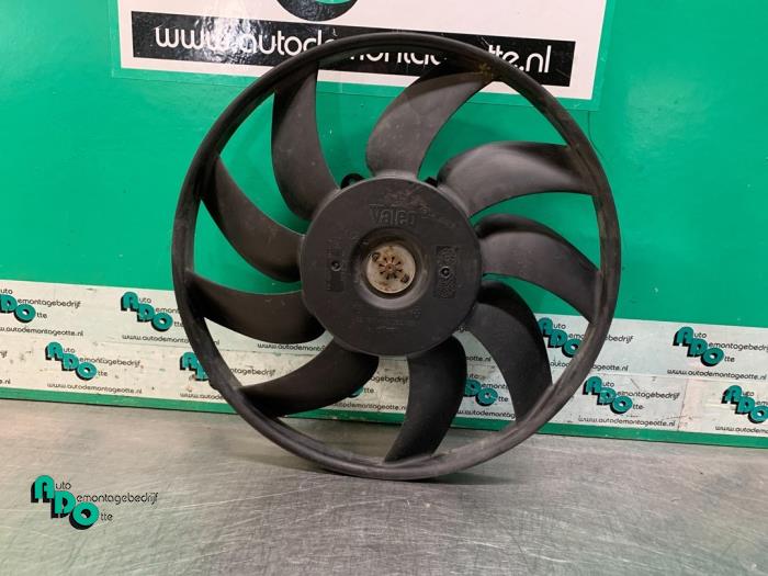 Używane Wentylator Mercedes Sprinter 3,5t (906.63) 313 CDI 16V Cena € 60,50 Z VAT oferowane przez Autodemontagebedrijf Otte