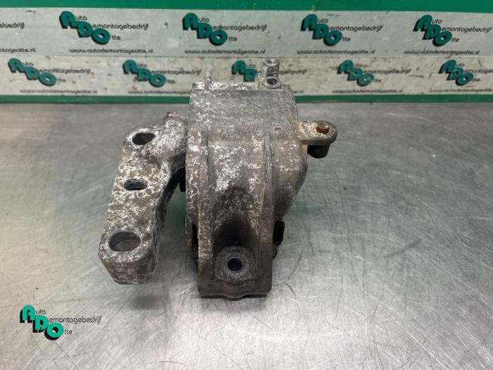 Used Engine mount Seat Altea (5P1) 1.6 Price € 20,00 Margin scheme offered by Autodemontagebedrijf Otte