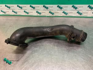 Intercooler Rohr van een Mercedes-Benz Sprinter 3,5t (906.63) 313 CDI 16V 2012