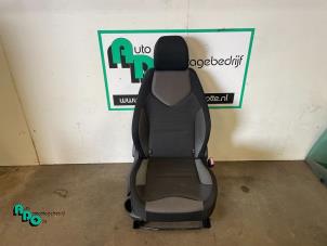 Gebrauchte Sitz rechts Peugeot 308 (4A/C) 1.6 HDiF 16V Preis € 100,00 Margenregelung angeboten von Autodemontagebedrijf Otte