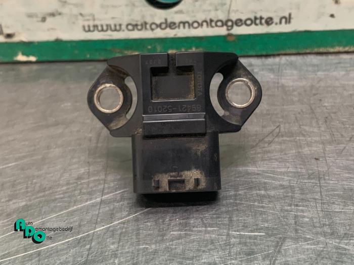 Begagnade MAP-sensor (insugsrör) Peugeot 107 1.0 12V Pris € 10,00 Marginaltabell erbjuds av Autodemontagebedrijf Otte