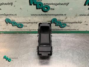 Gebrauchte Elektrisches Fenster Schalter Dodge Caliber 1.8 16V Preis € 21,00 Margenregelung angeboten von Autodemontagebedrijf Otte